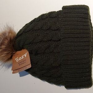 COZY | Green knit touque